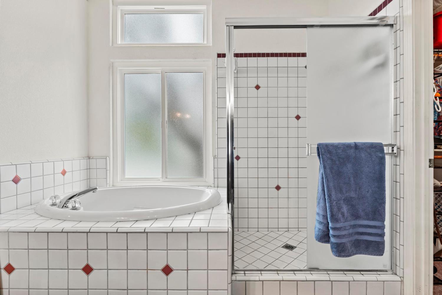 1090 Portola Valley Road