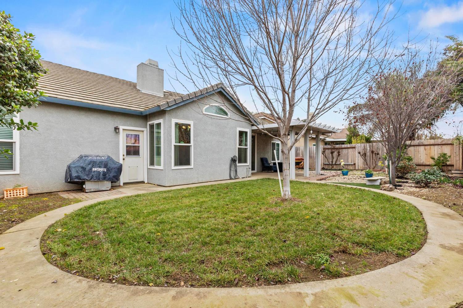 1090 Portola Valley Road