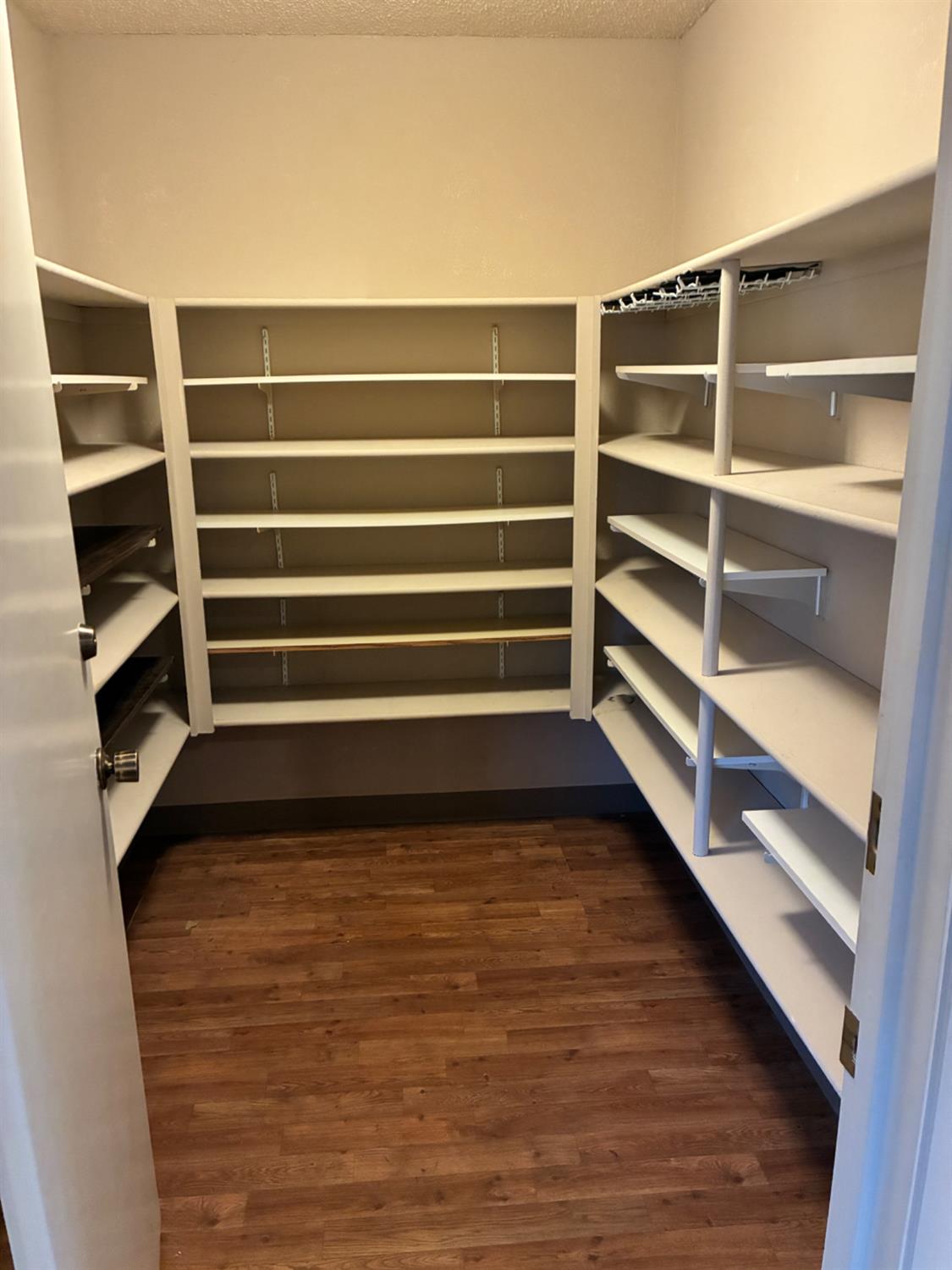 1529 Lincoln Road 25