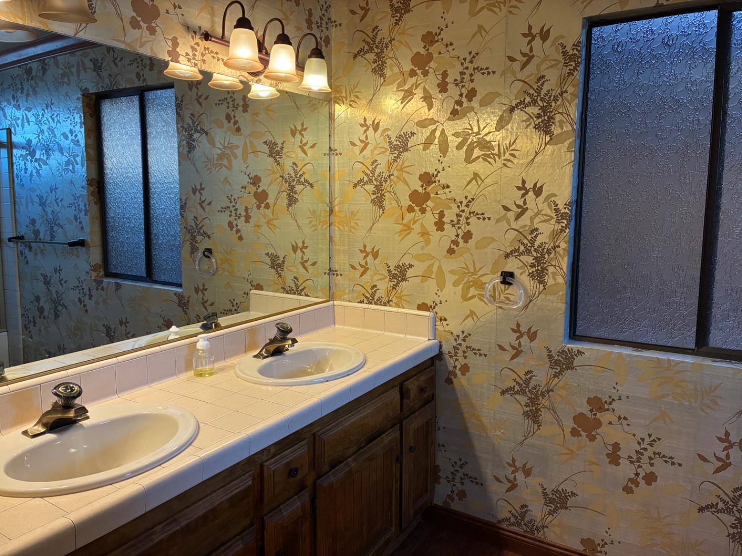 1529 Lincoln Road 25