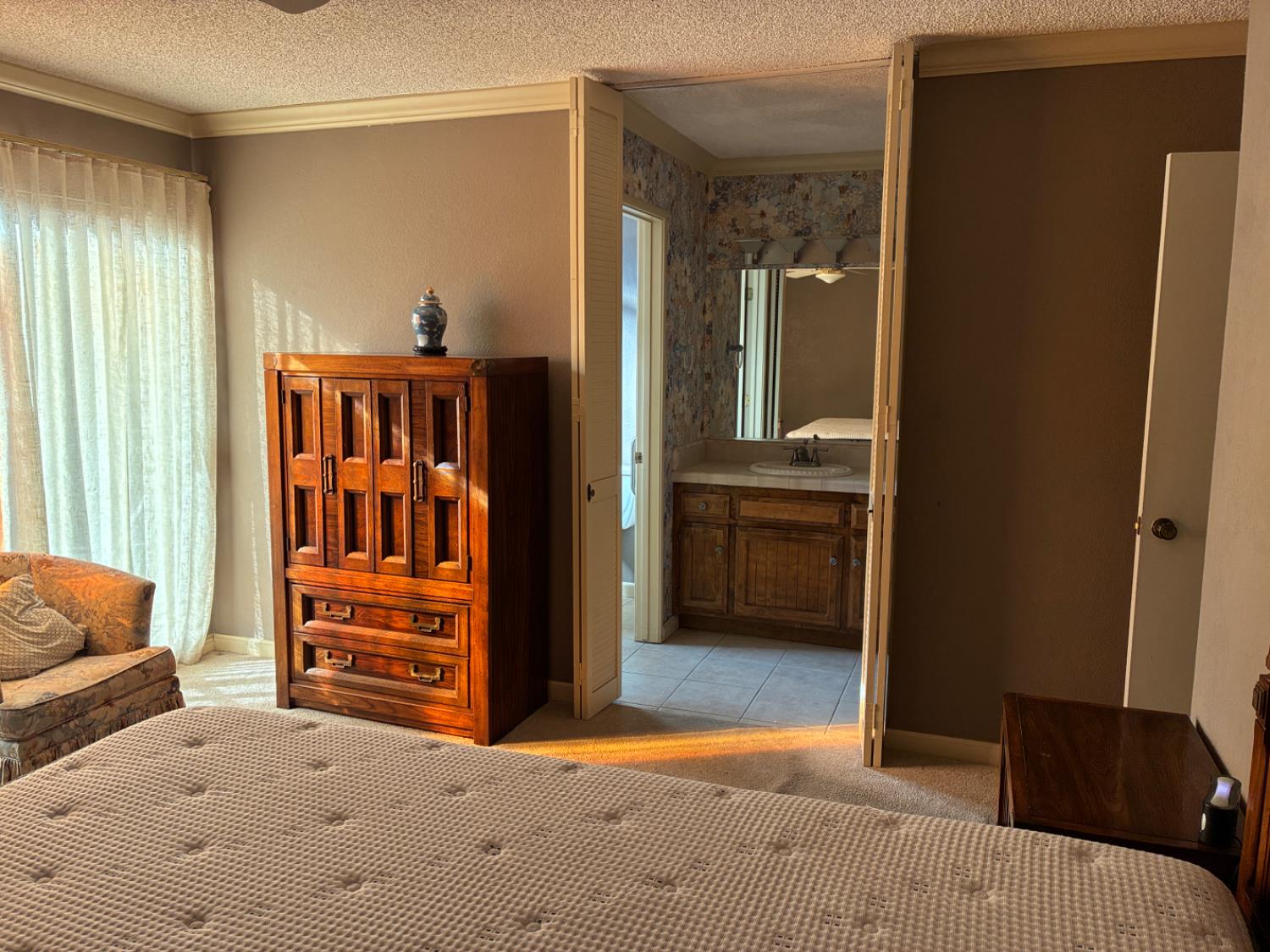 1529 Lincoln Road 25