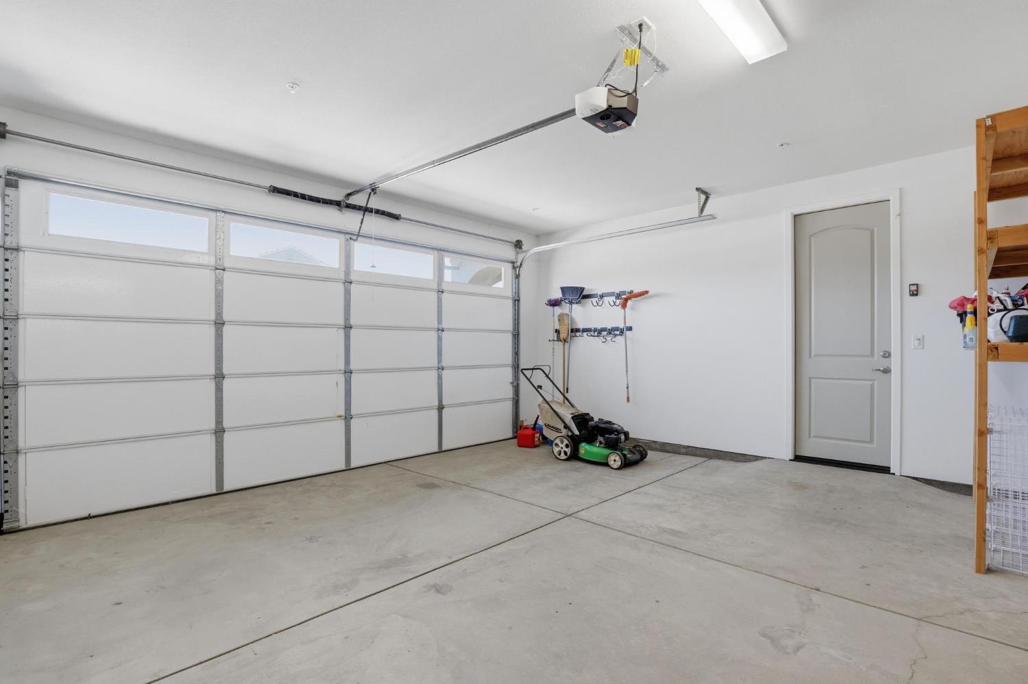 885 Buckingham Drive