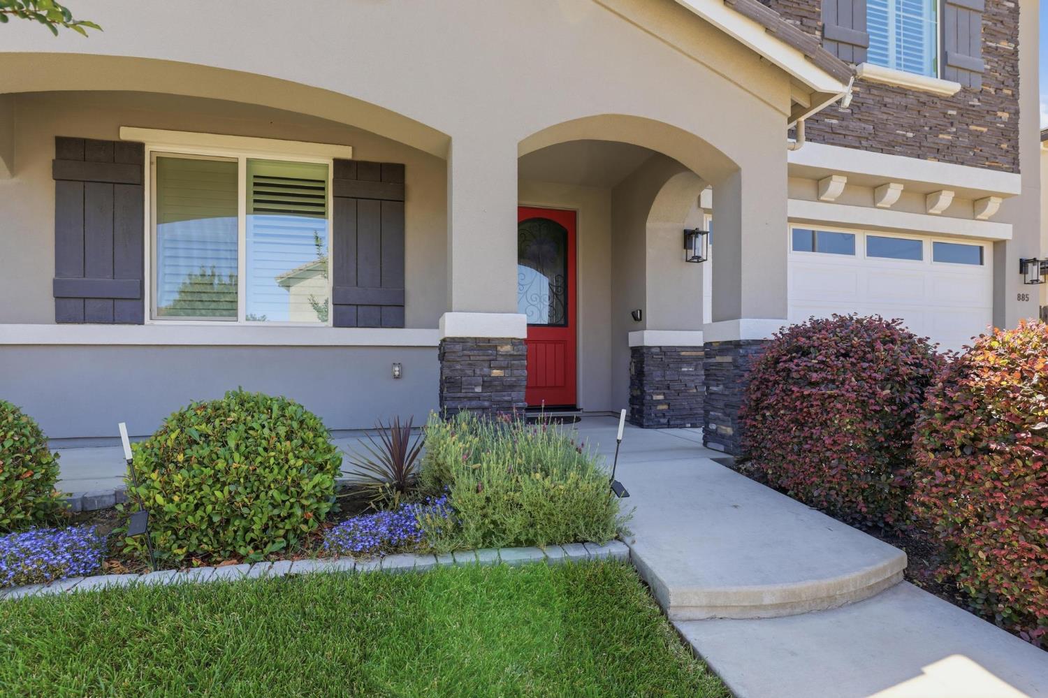 885 Buckingham Drive