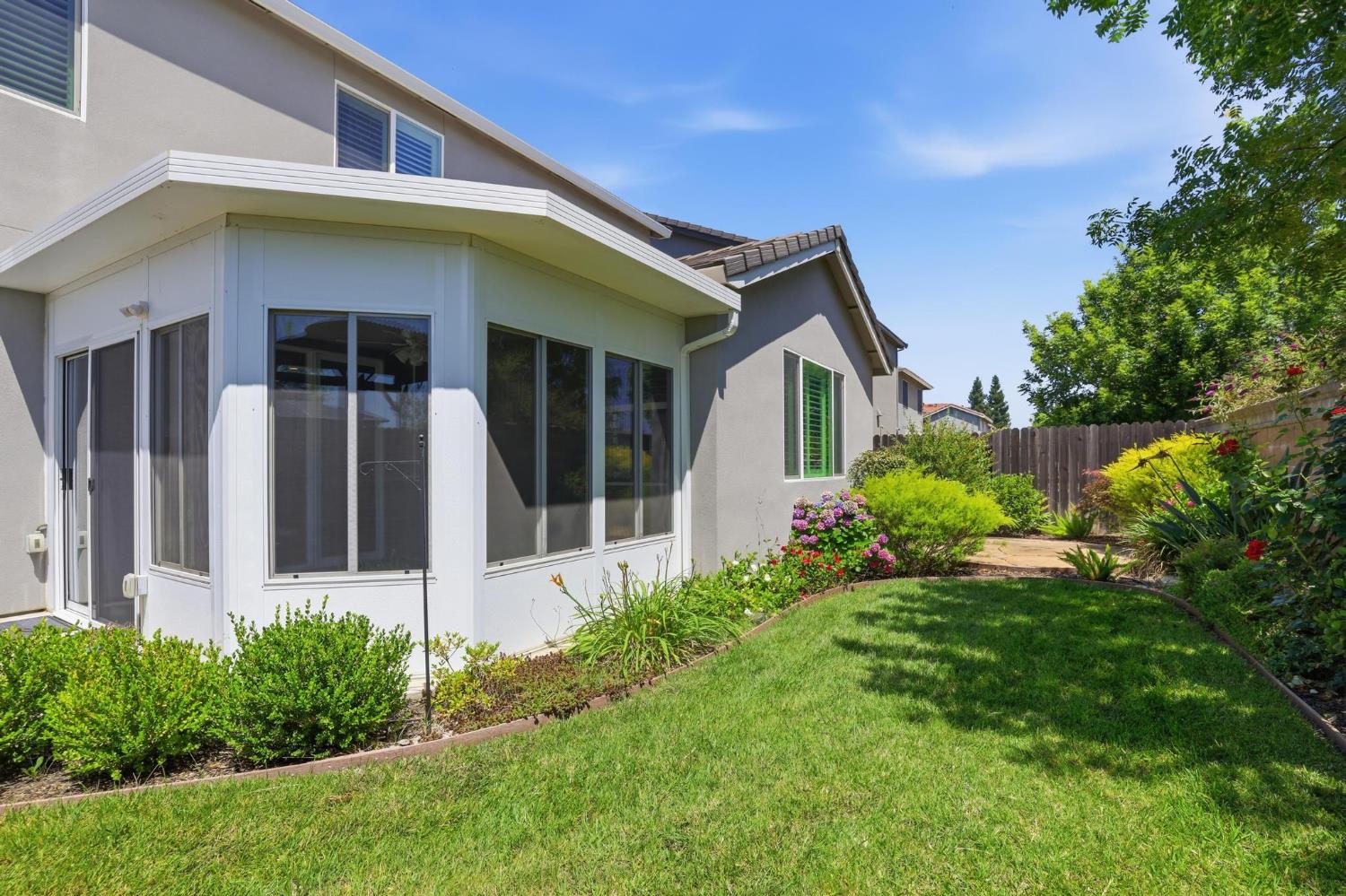 885 Buckingham Drive