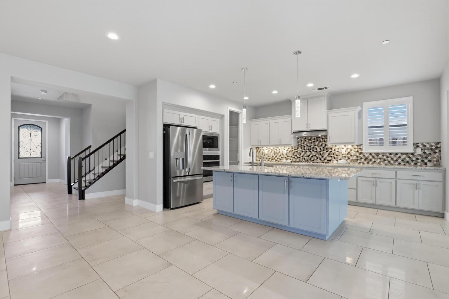 885 Buckingham Drive