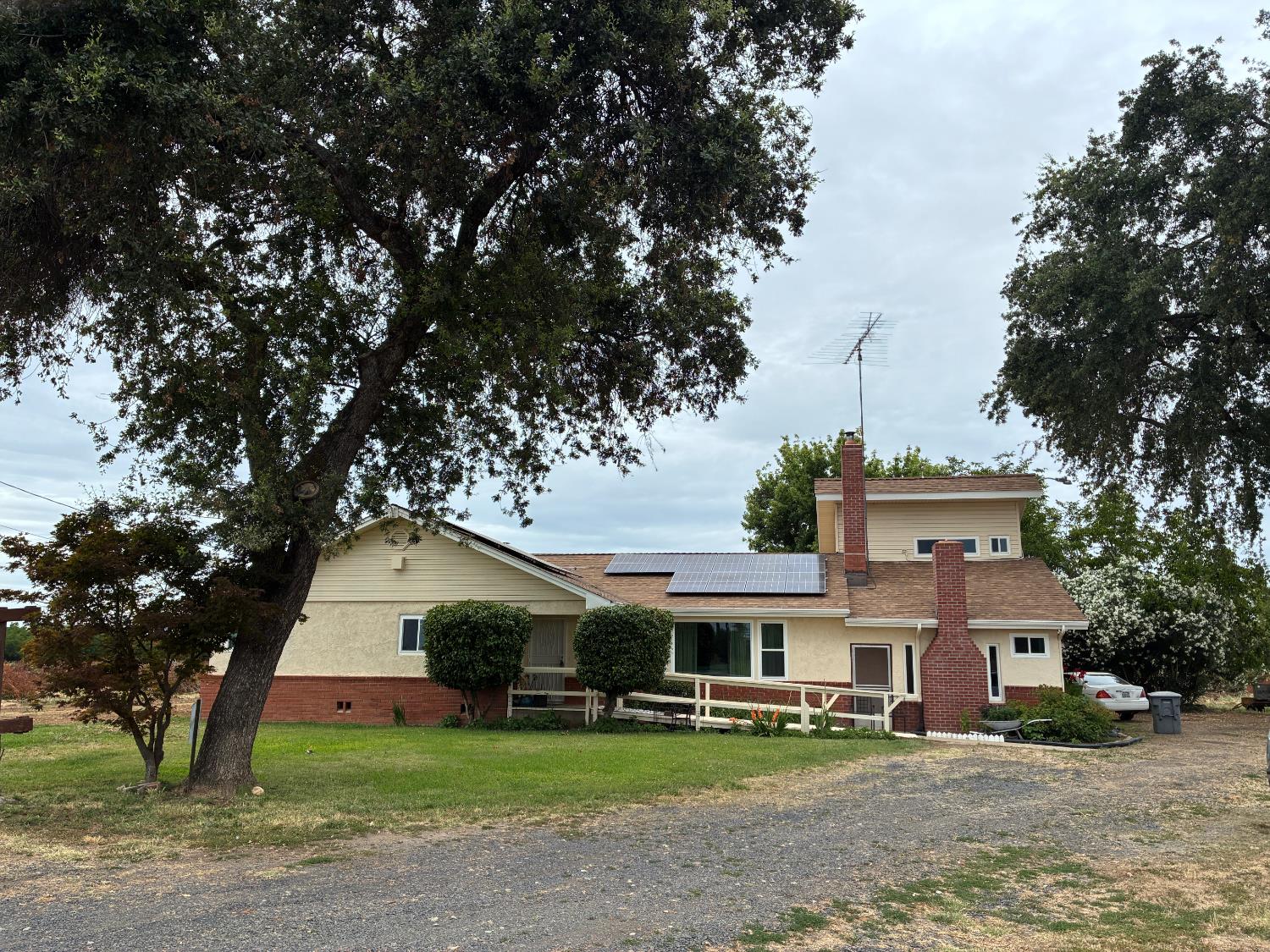 949 Keith Avenue