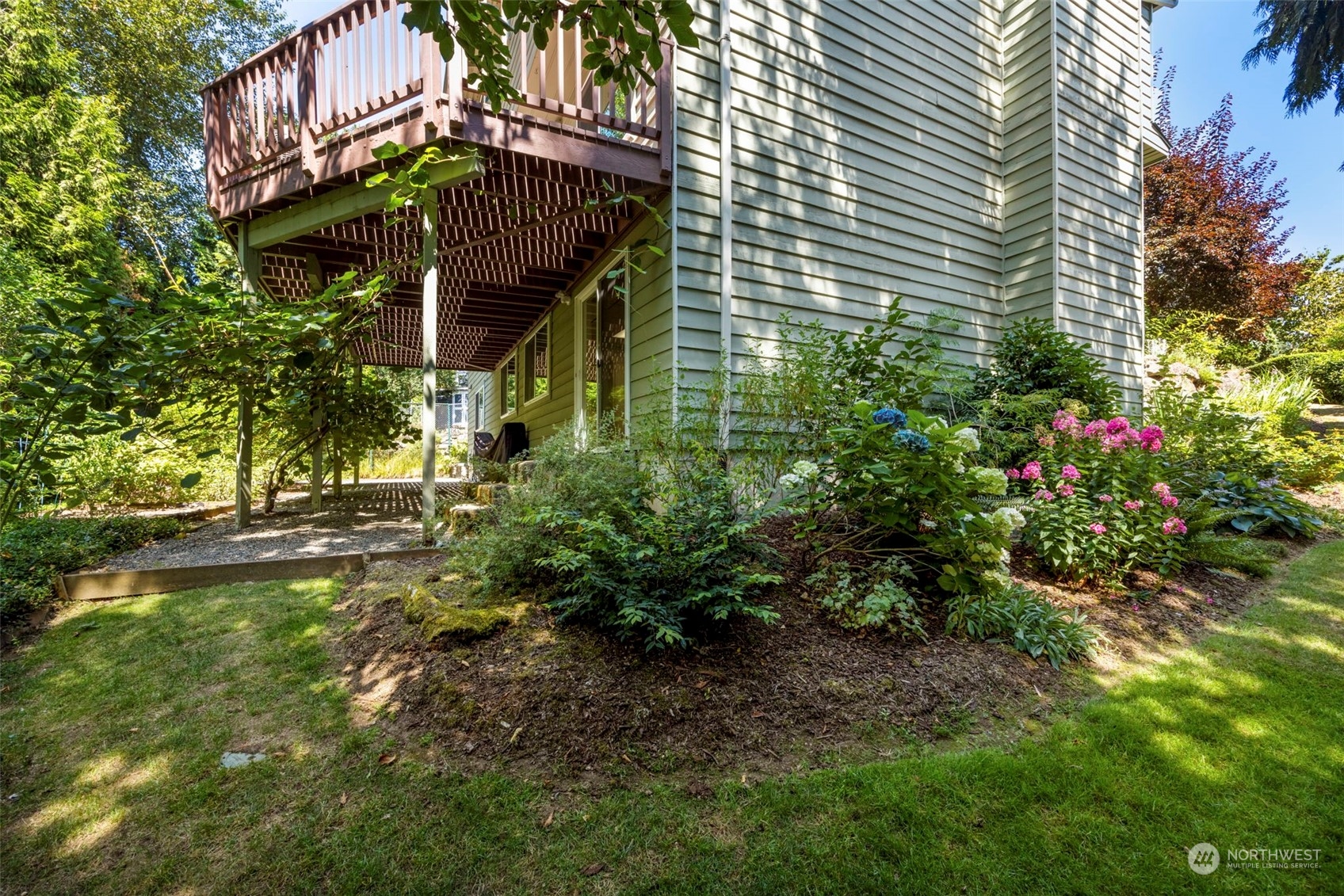 15704 NE 105th Court