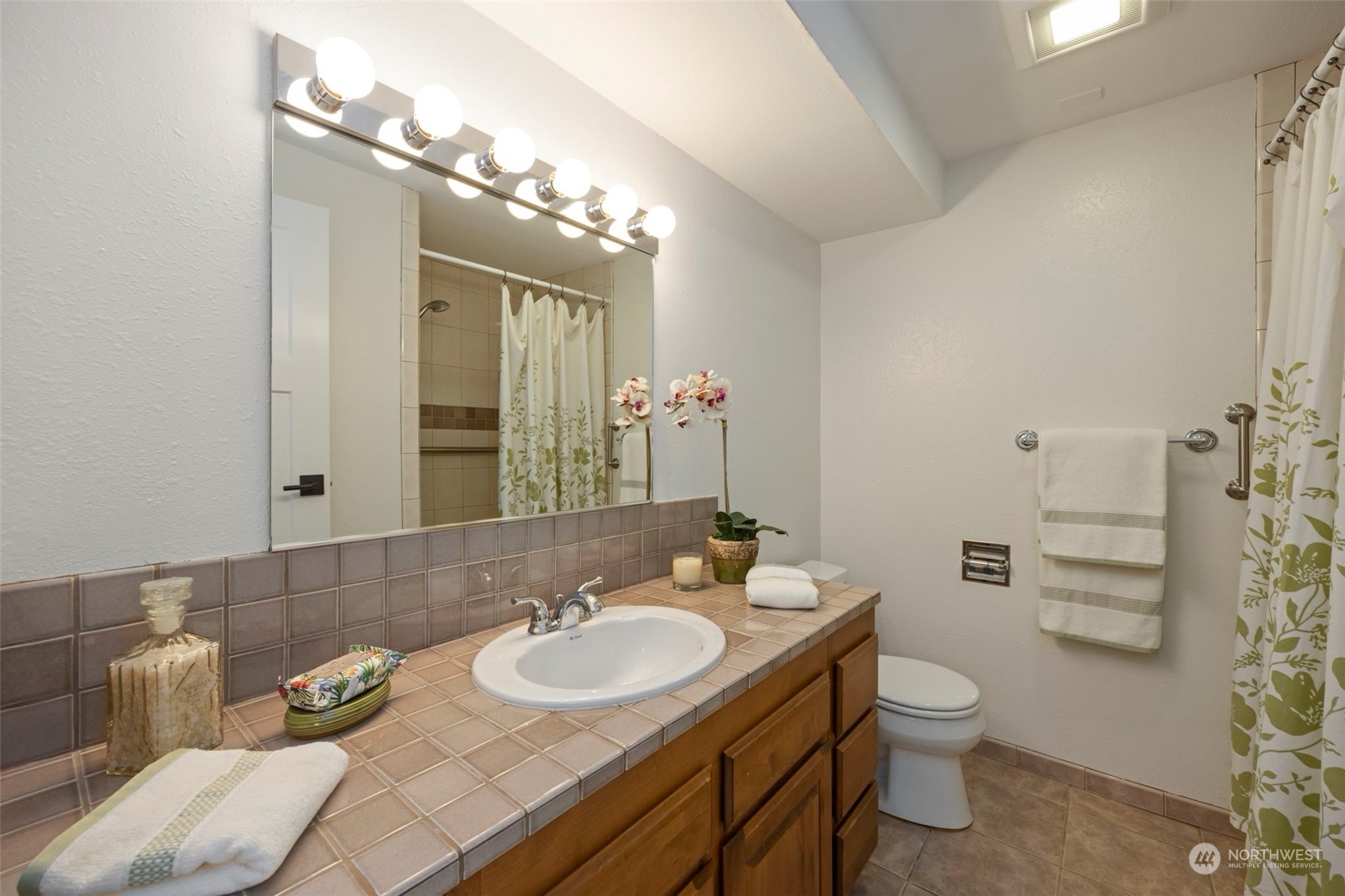 15704 NE 105th Court