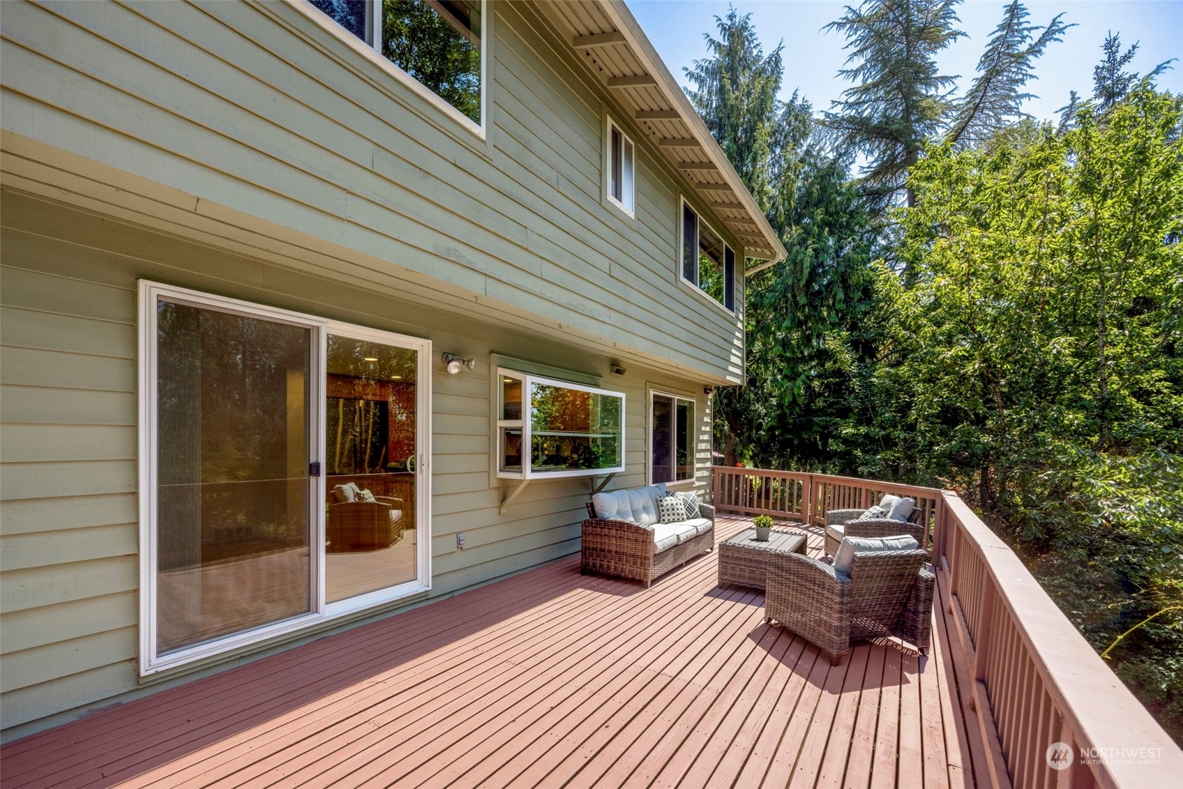 15704 NE 105th Court