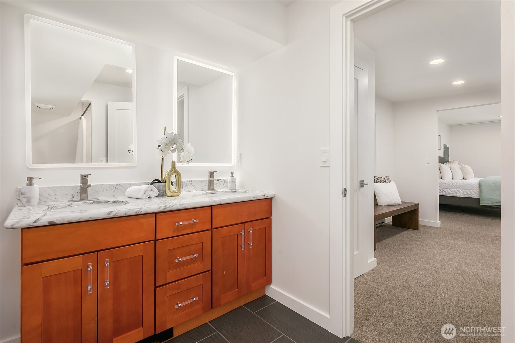 22 Louis Thompson Road SE