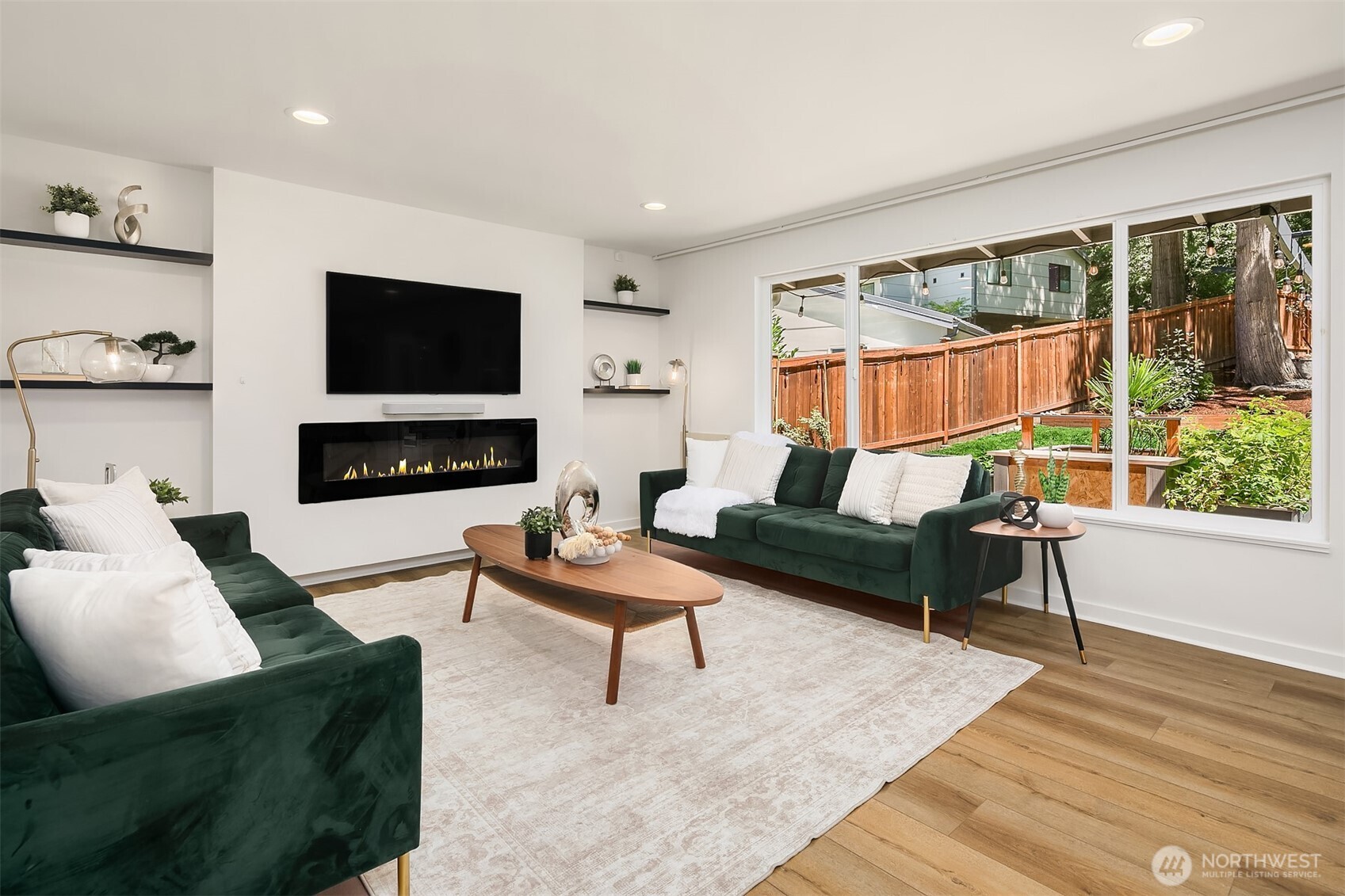22 Louis Thompson Road SE