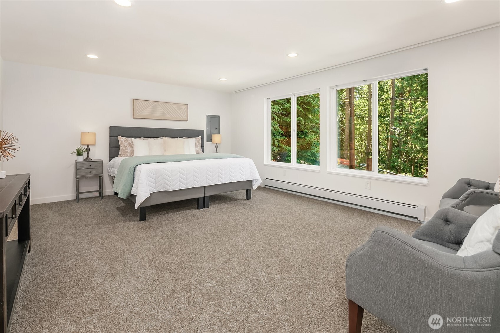 22 Louis Thompson Road SE