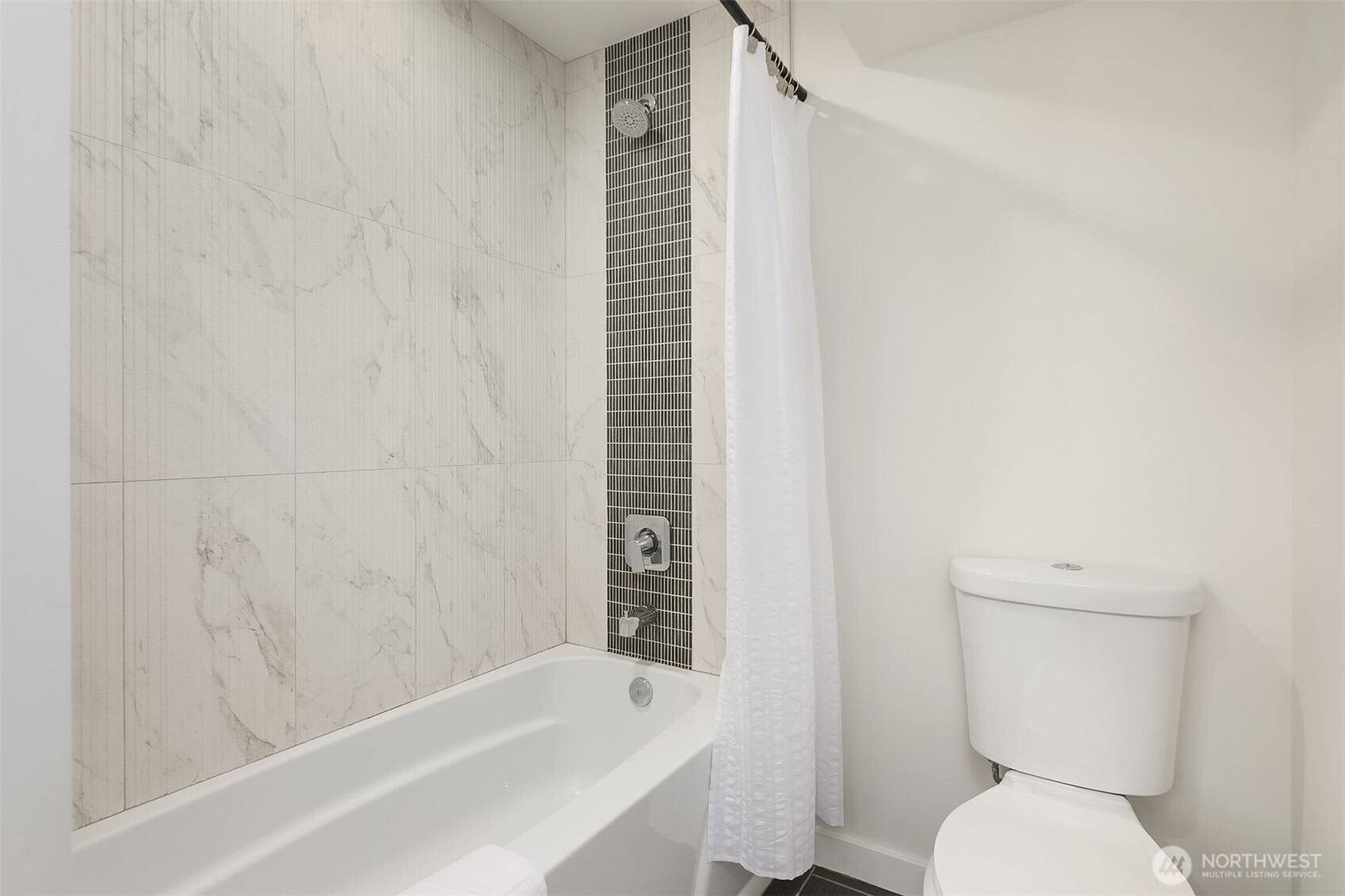 22 Louis Thompson Road SE