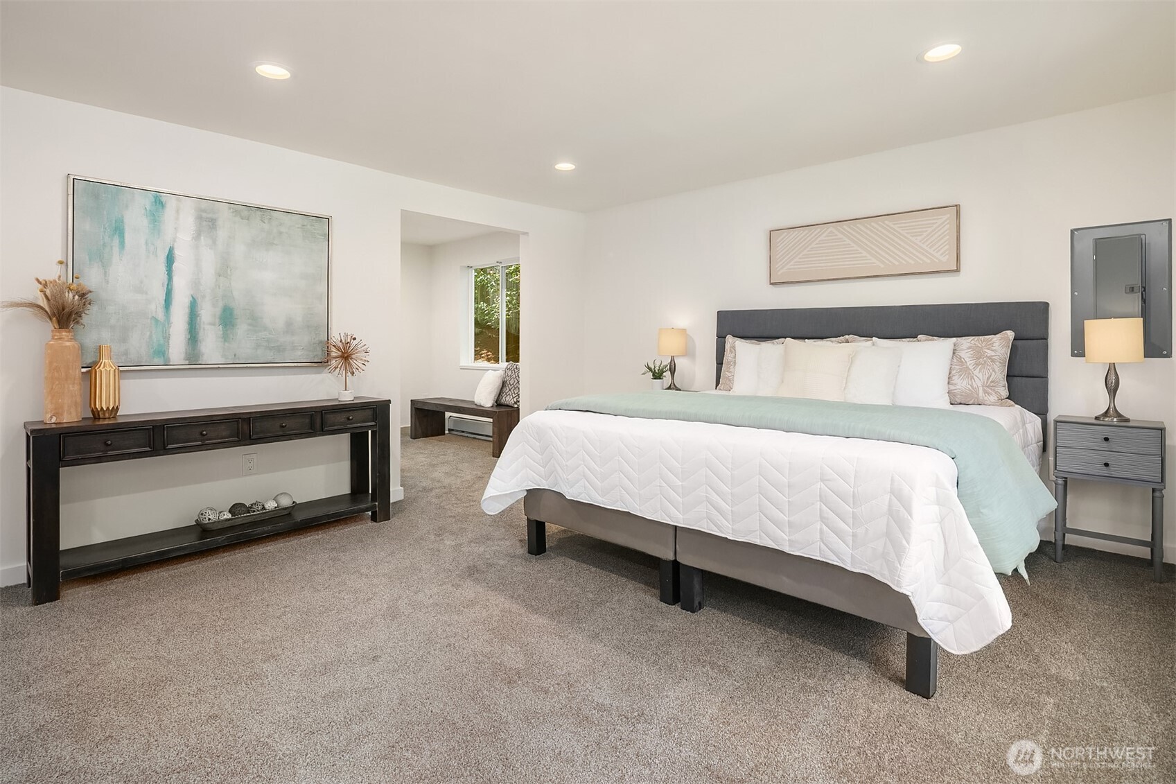 22 Louis Thompson Road SE
