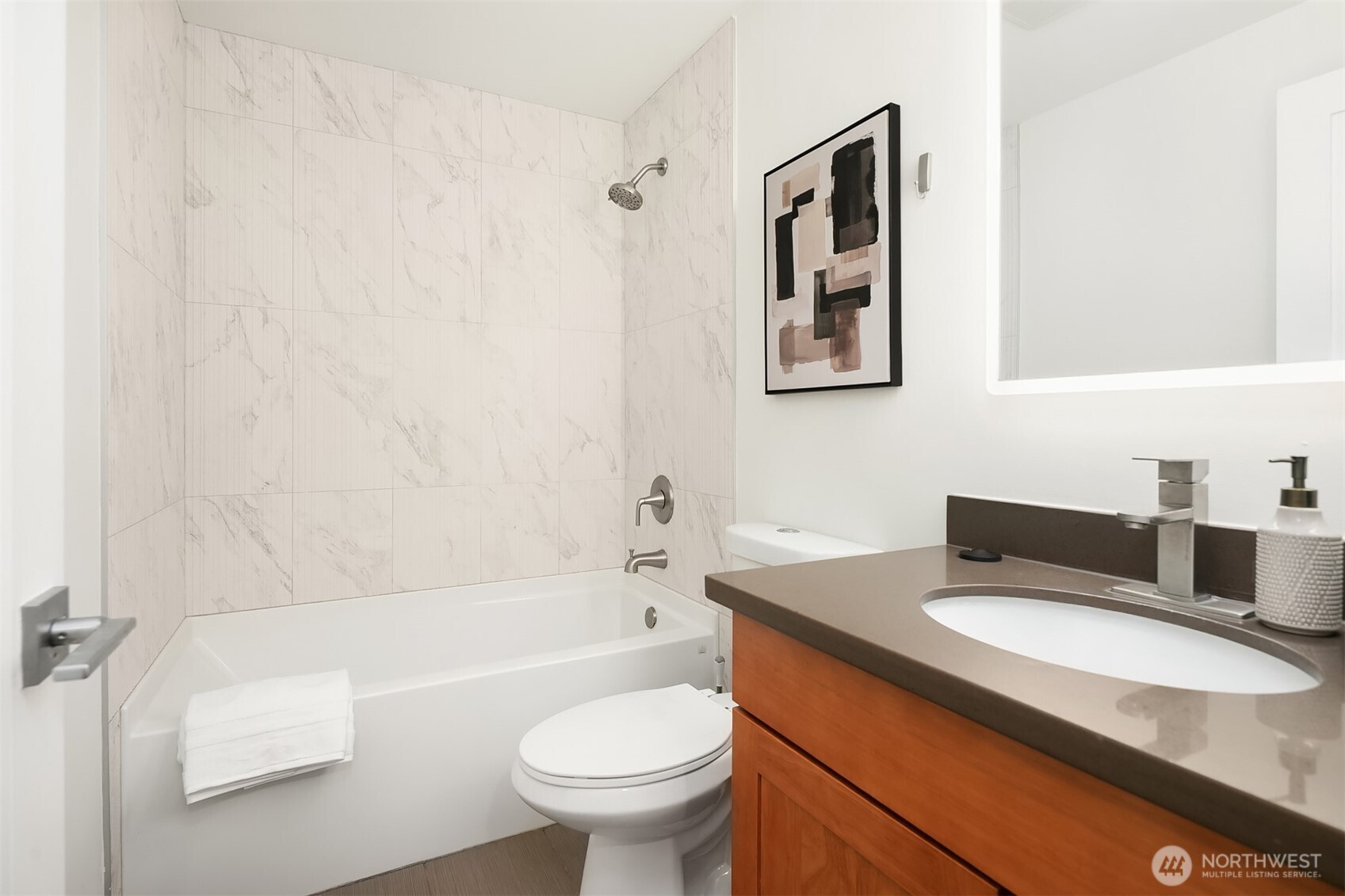 22 Louis Thompson Road SE