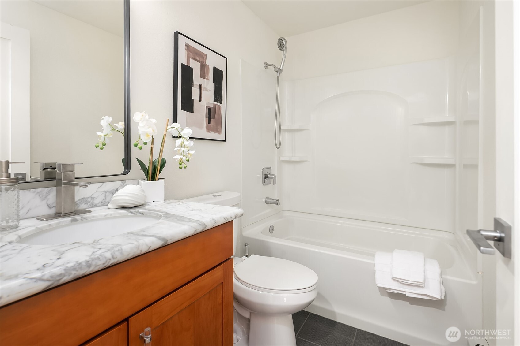 22 Louis Thompson Road SE