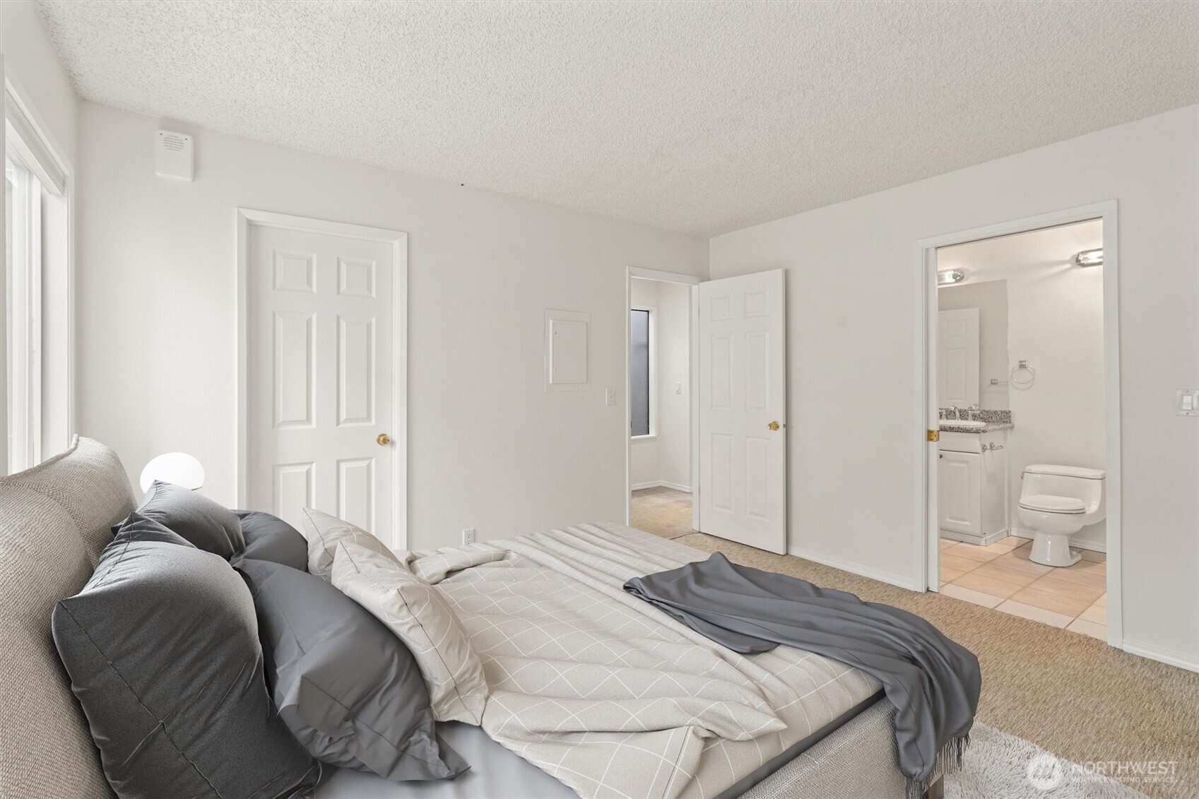 7391 Old Redmond Road Unit: 220