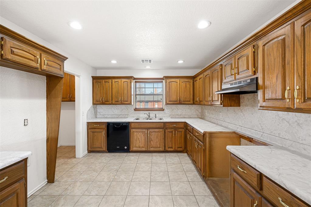 222 NE 9th Street