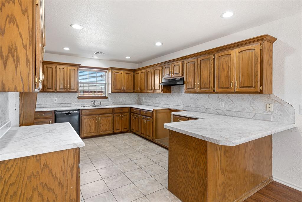222 NE 9th Street