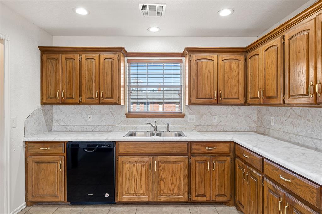 222 NE 9th Street