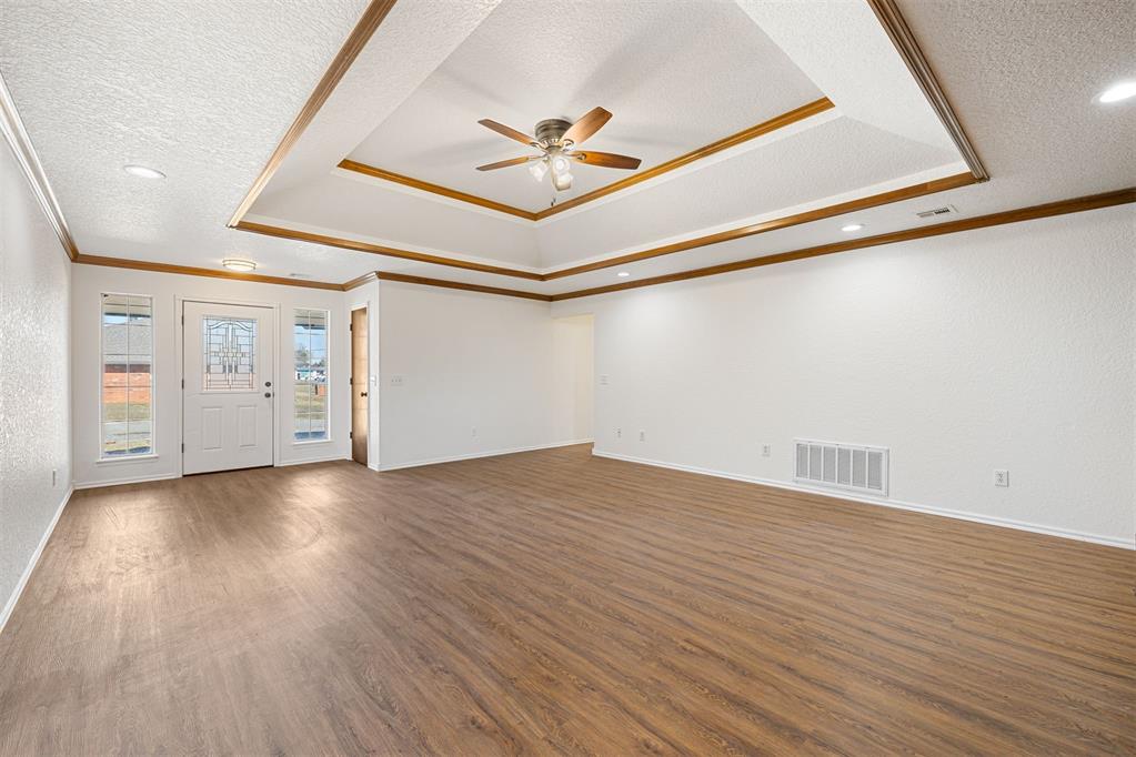 222 NE 9th Street