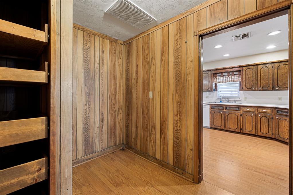 601 N Van Buren