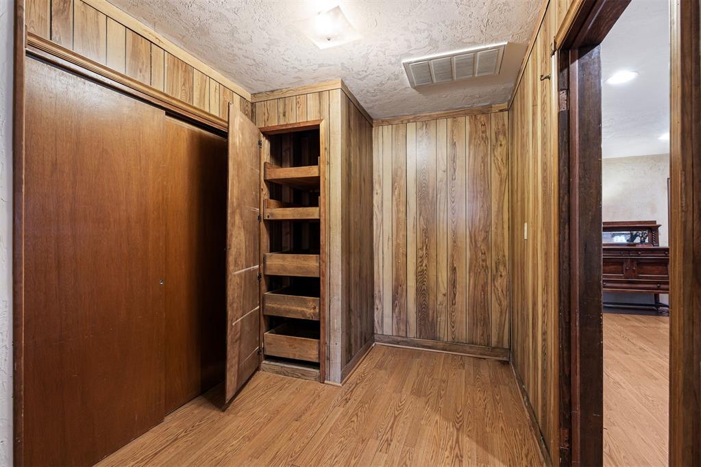 601 N Van Buren