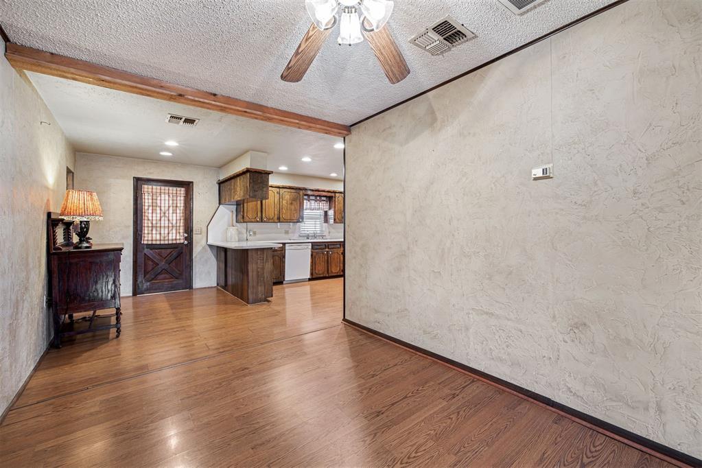 601 N Van Buren