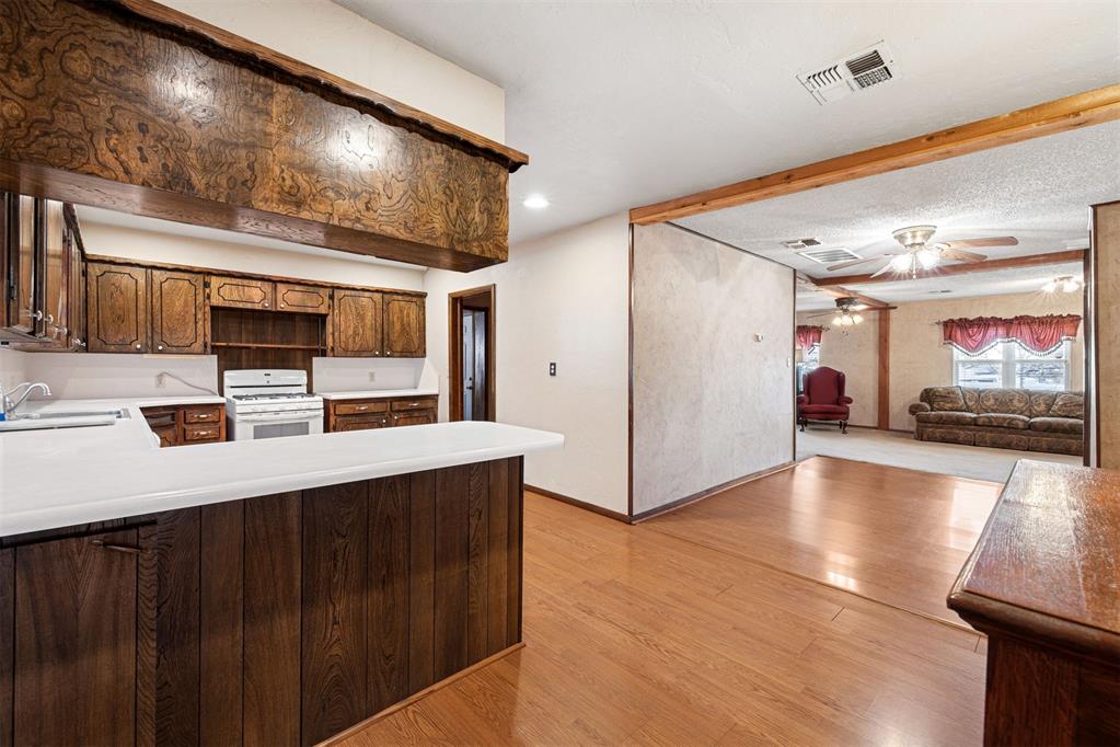 601 N Van Buren