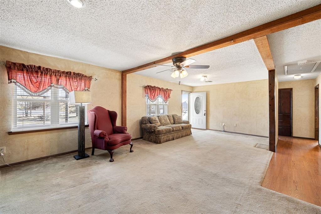 601 N Van Buren