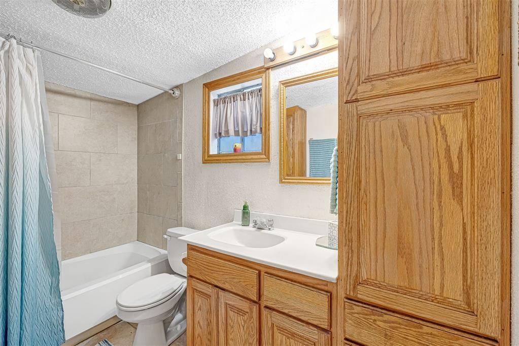 2845 Poplar Drive