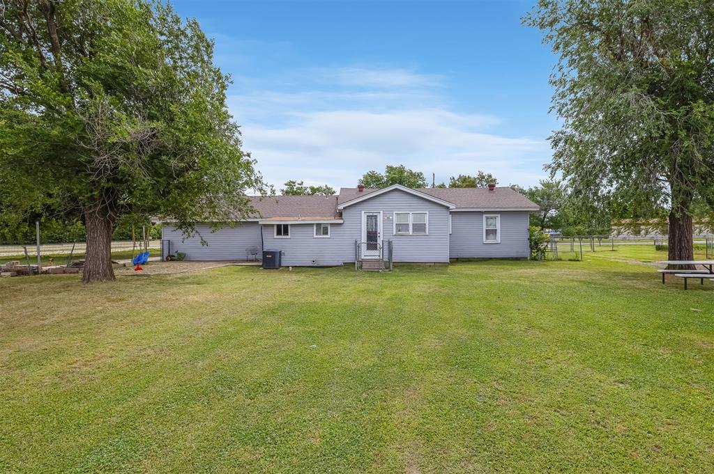 2845 Poplar Drive
