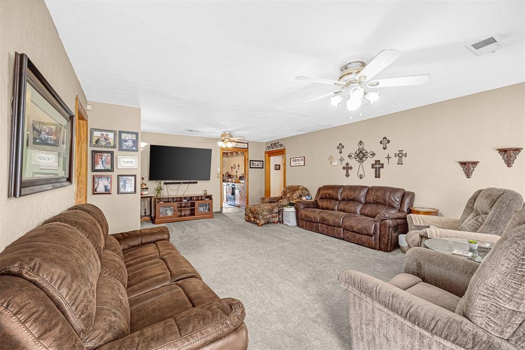 2845 Poplar Drive