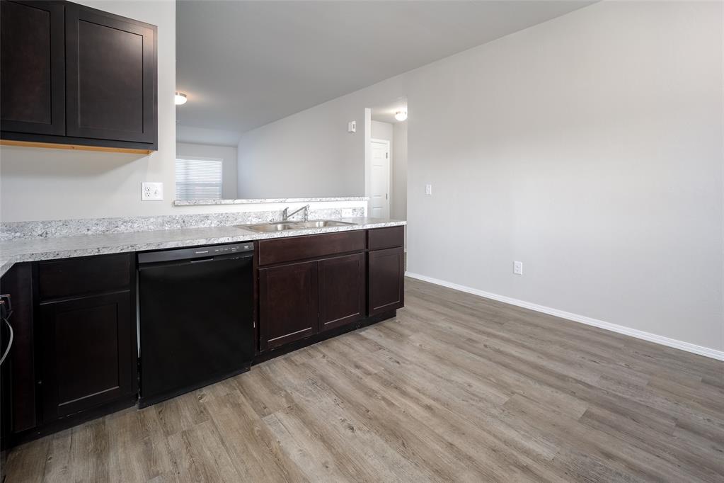 510 E Kinder-Wells Boulevard