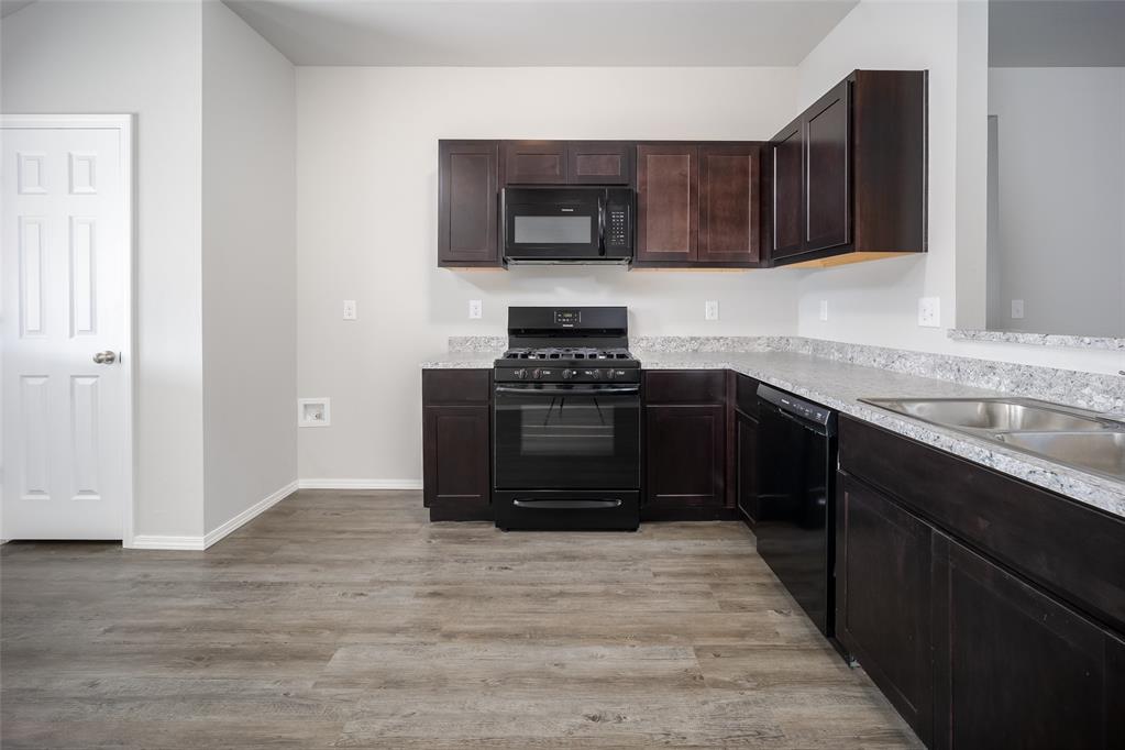 510 E Kinder-Wells Boulevard