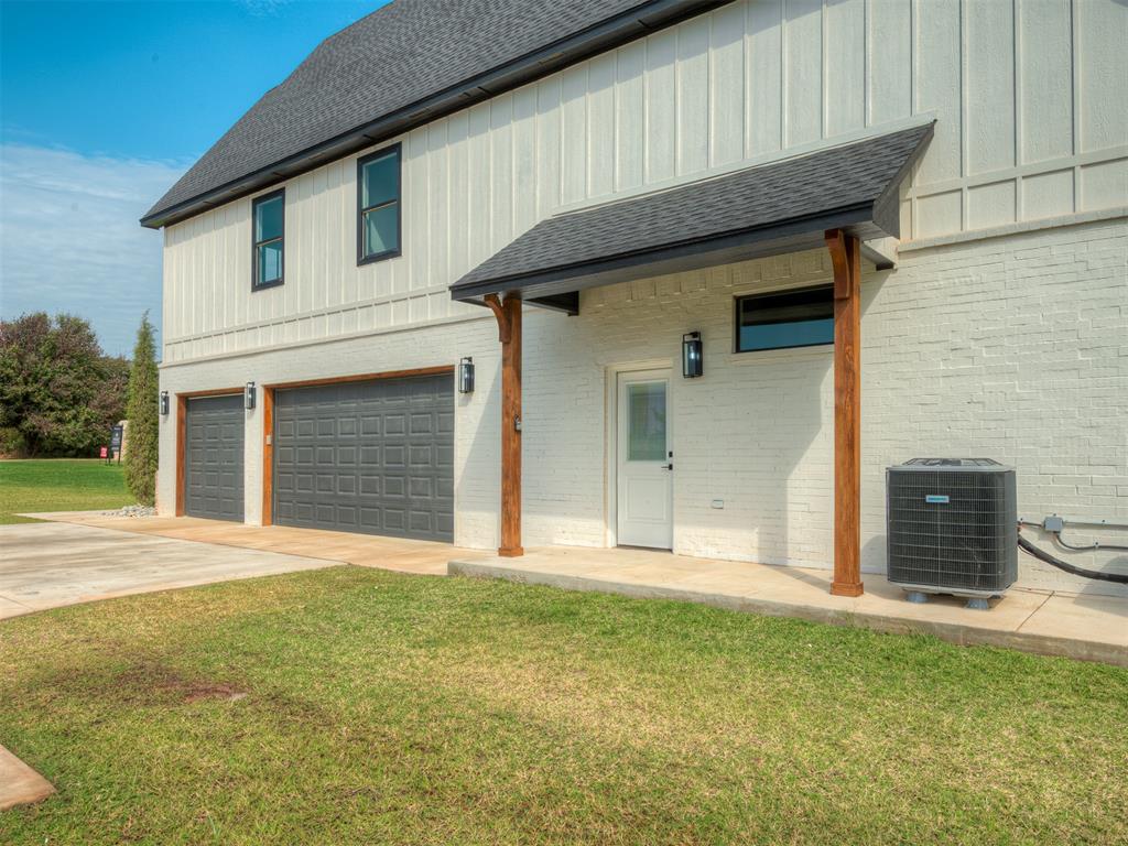 3368 Red Ridge Drive