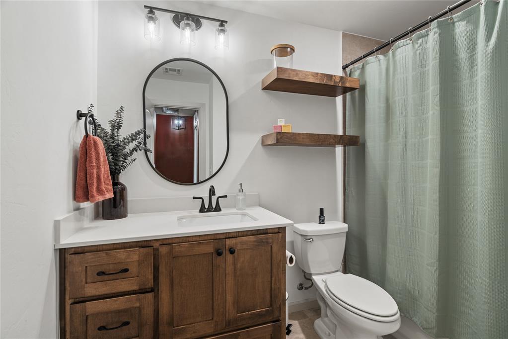 1121 NW 12th Street