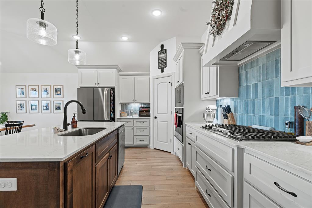 1121 NW 12th Street