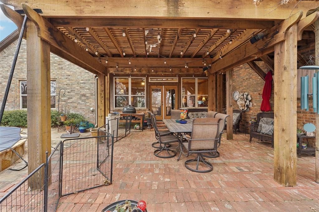 1301 Red Oak Lane