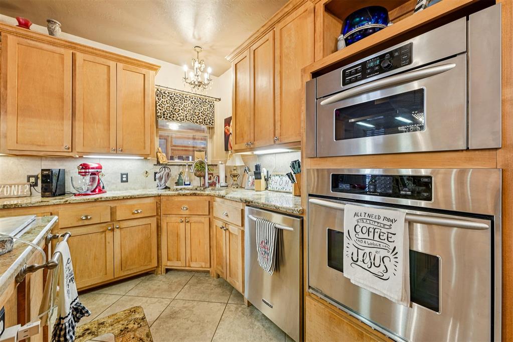1301 Red Oak Lane