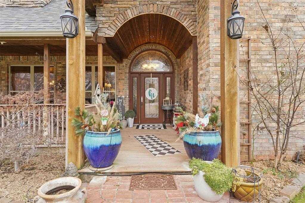 1301 Red Oak Lane