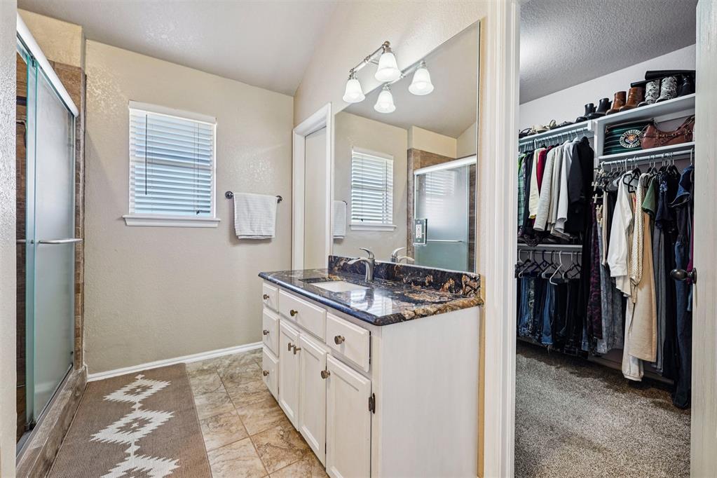 1415 Cherokee Lane