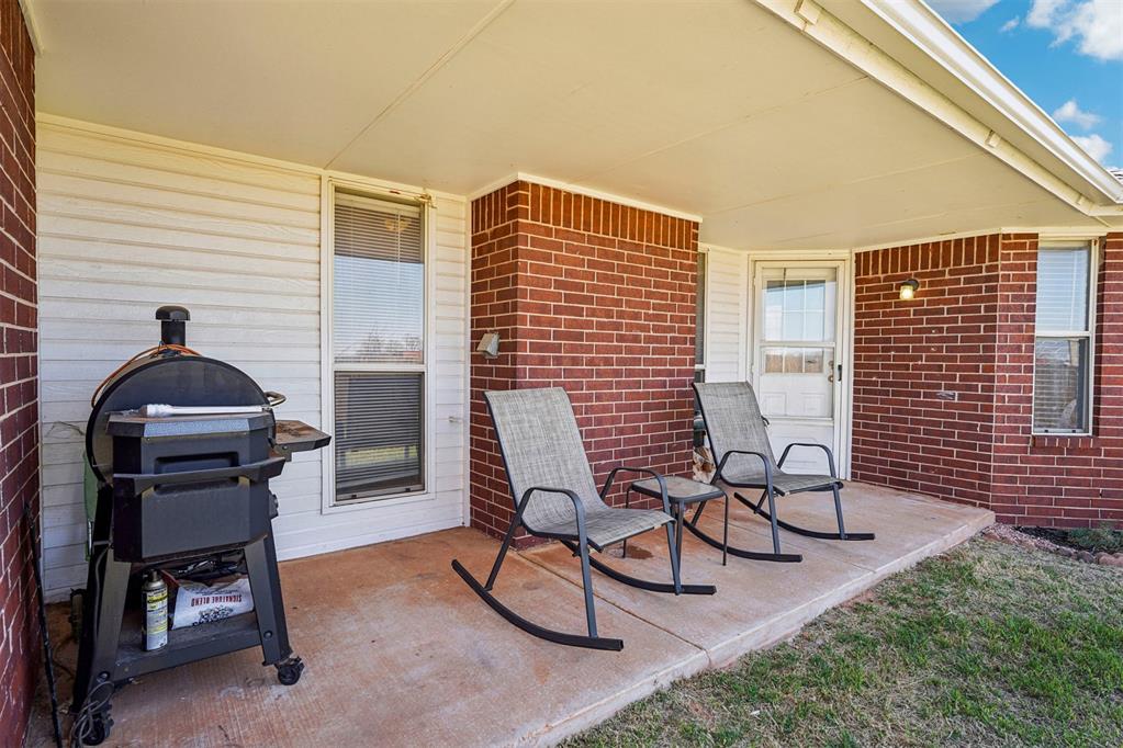 1415 Cherokee Lane