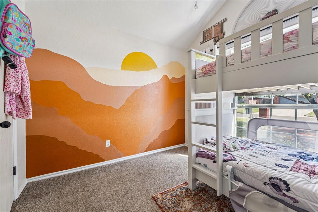1415 Cherokee Lane