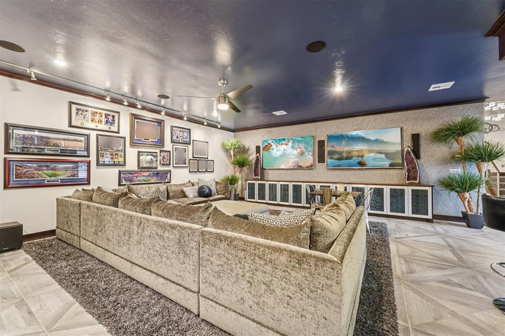 1414 High Ridge Drive