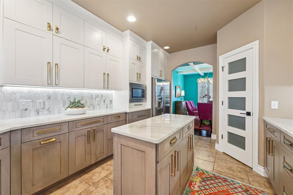1414 High Ridge Drive
