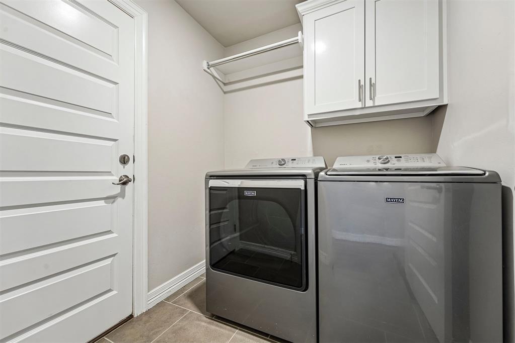3509 Shutter Ridge Drive