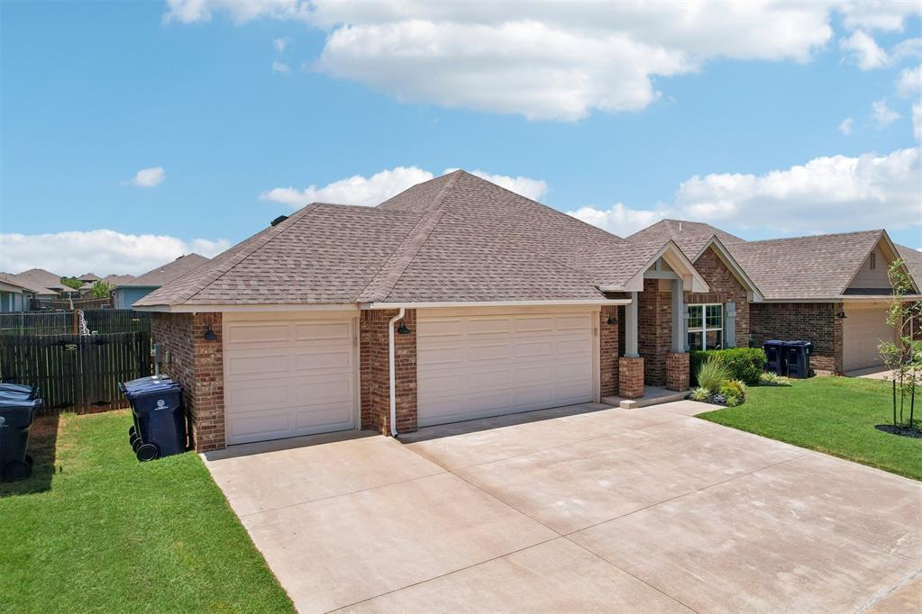 3509 Shutter Ridge Drive