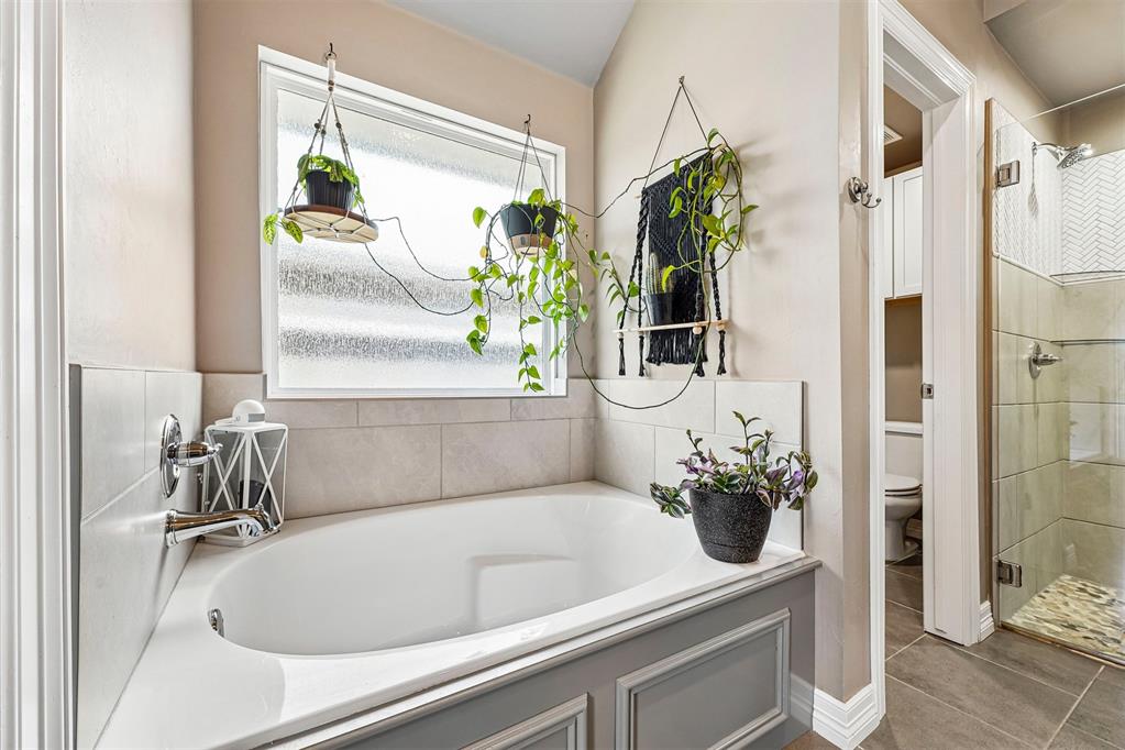3509 Shutter Ridge Drive