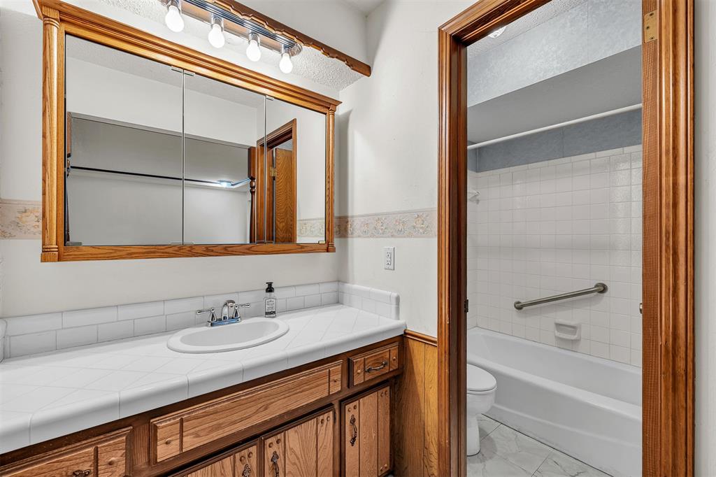 2437 SW 93rd Street